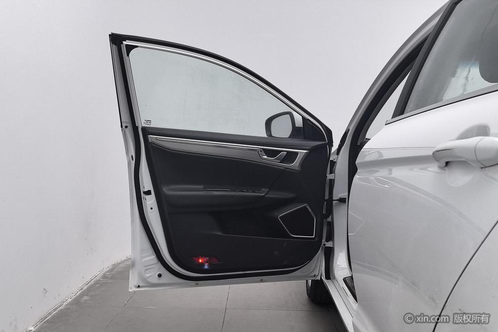 Geely Emgrand GL 2017 модификация 1.8L Automatic Elite – фото 21