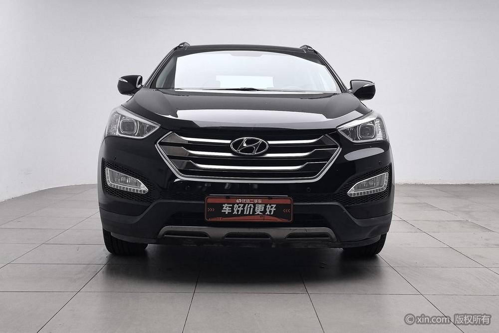 Hyundai Santa Fe 2015 модификация 2.4L автоматическое 2WD Intelligent 5 seat – фото 2