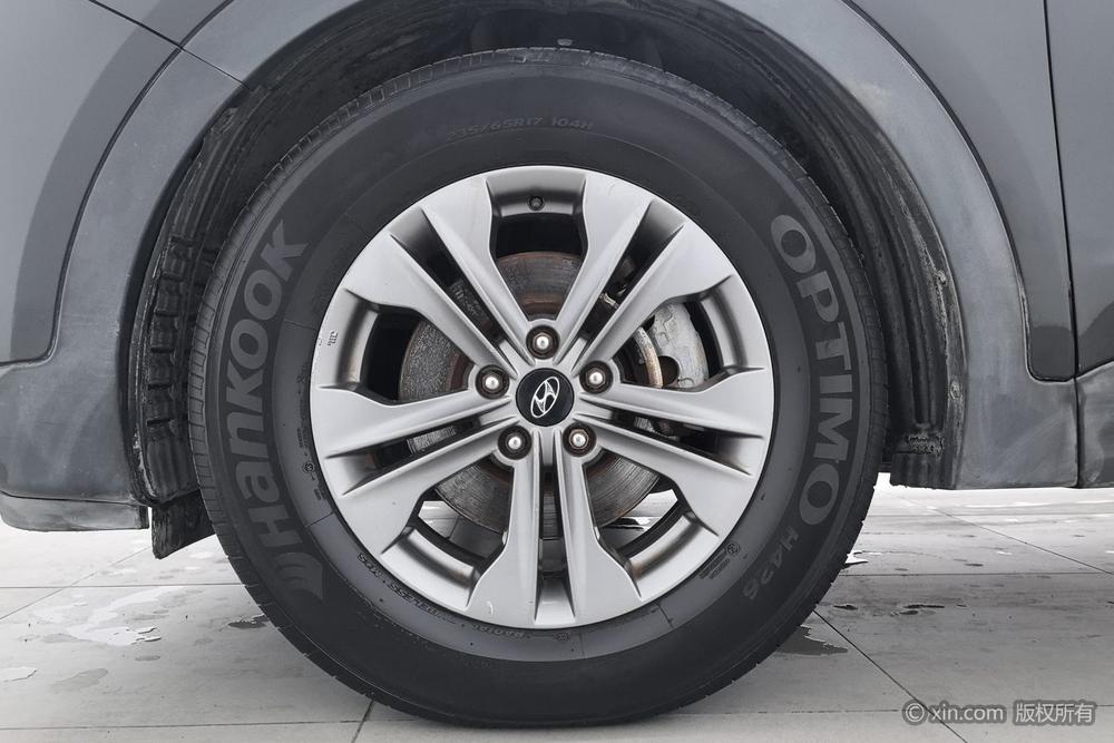 Hyundai Santa Fe 2015 модификация 2.4L автоматическое 2WD Intelligent 5 seat – фото 9