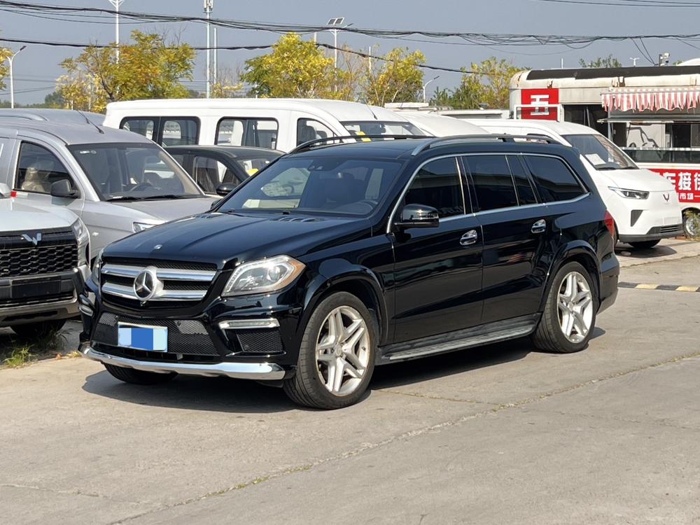 Mercedes-Benz GL-Class 2013 модификация GL 500 4MATIC – фото 1
