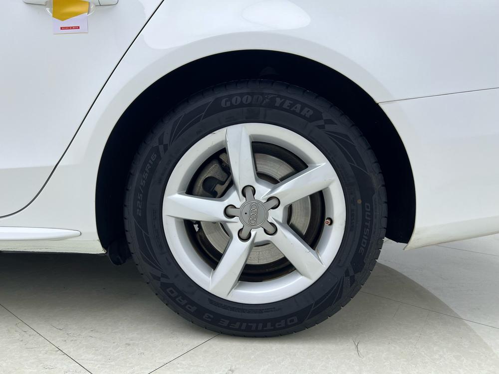 Audi A4L 2013 35 TFSI Comfort Automatic – фото 9