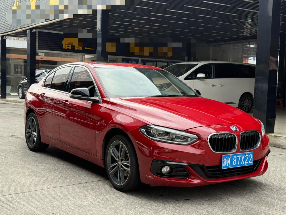 BMW 1 Series 2018 118i Sport – фото 3