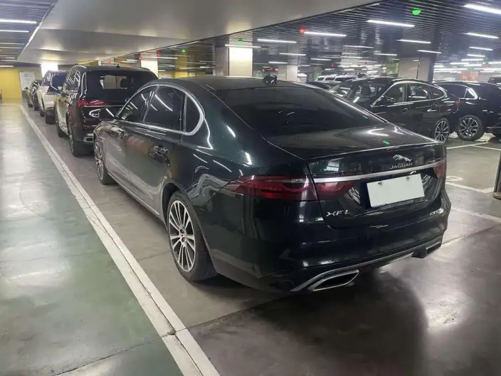 Jaguar XFL 2023 Model 2.0T P250 2WD Exclusive Deluxe Edition