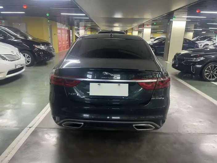 Jaguar XFL 2023 Model 2.0T P250 2WD Exclusive Deluxe Edition