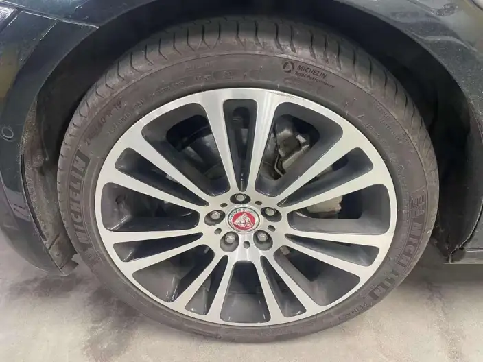 Jaguar XFL 2023 Model 2.0T P250 2WD Exclusive Deluxe Edition – фото 7