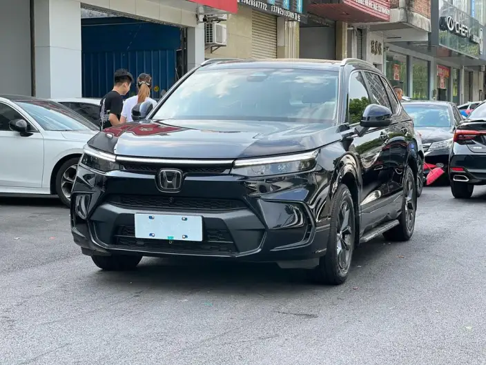 Honda BREEZE 2023 Model 240TURBO CVT 2WD Deluxe Edition