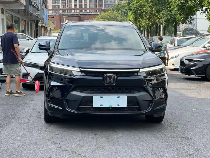 Honda BREEZE 2023 Model 240TURBO CVT 2WD Deluxe Edition