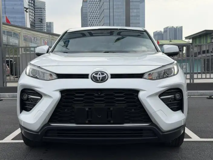 Toyota Wildlander 2022 Model 2.0L 2WD Deluxe Edition – фото 2