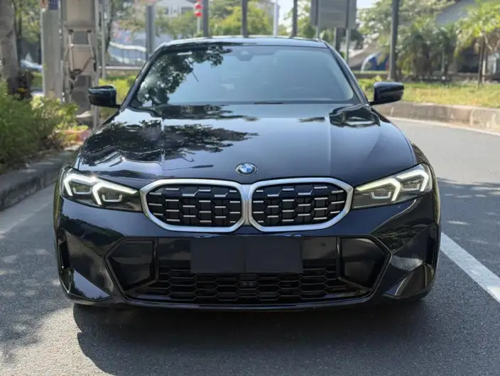 BMW 3 Series 2023 Model 325Li M Sports Set – фото 2