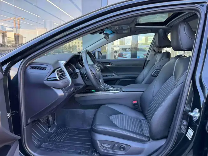 Toyota Camry 2023 Model 2.0S Knight Edition – фото 8