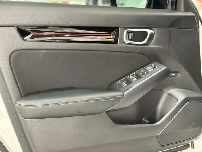 Honda Civic 2022 Model 240TURBO CVT Combustion Edition – фото 7