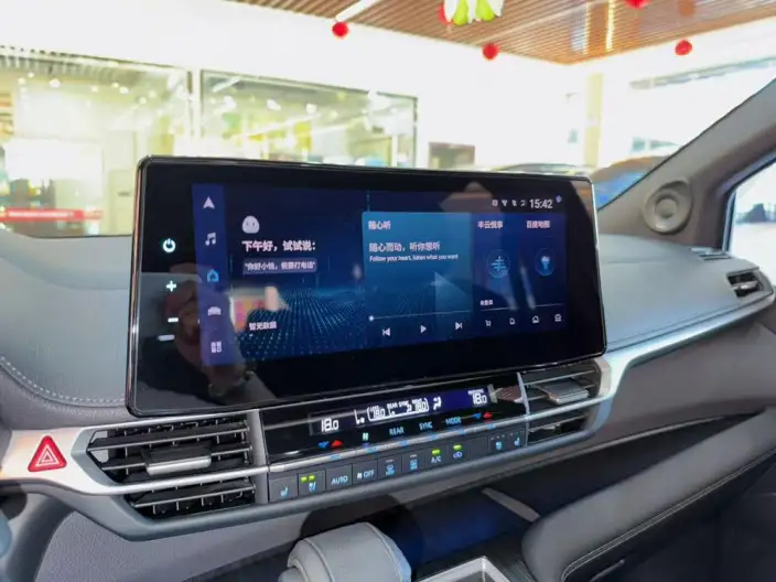 Toyota Sienna 2021 Model 2.5L Hybrid Premium Edition – фото 9