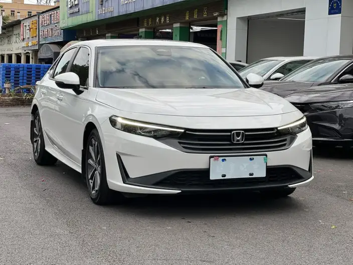 Model Ge 2025 Model 240TURBO CVT Technology Edition