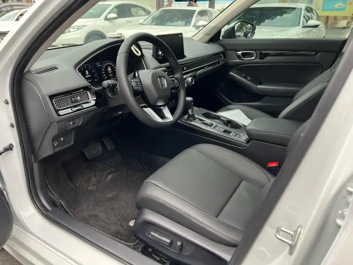 Model Ge 2025 Model 240TURBO CVT Technology Edition – фото 8