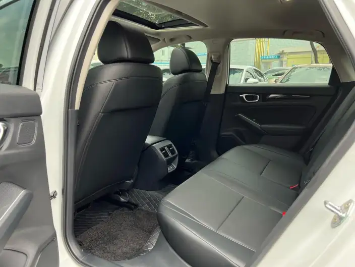 Model Ge 2025 Model 240TURBO CVT Technology Edition – фото 9
