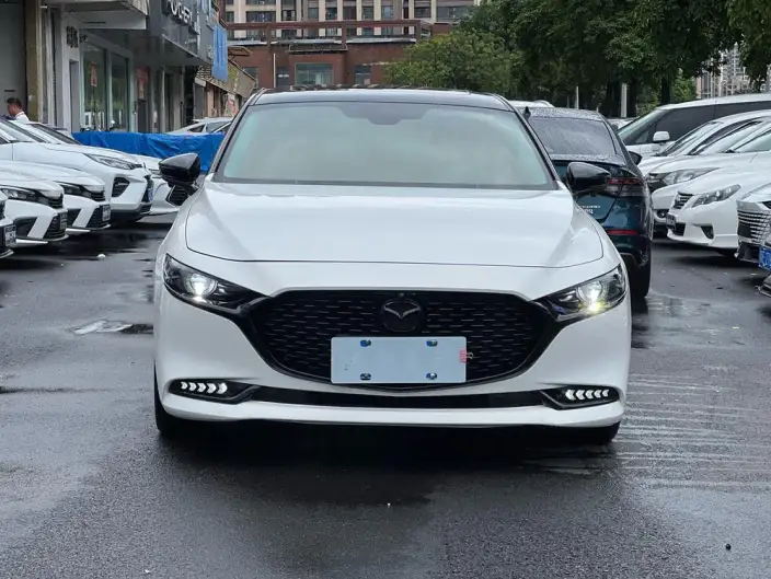 Mazda3 Axela 2023 Model 2.0L Automatic Zhi Shine Edition
