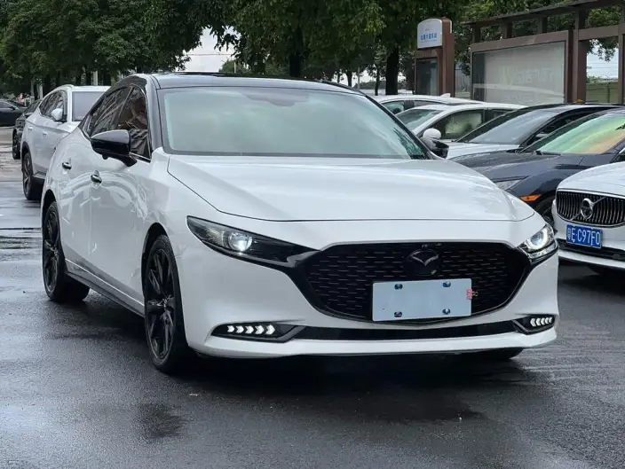 Mazda3 Axela 2023 Model 2.0L Automatic Zhi Shine Edition