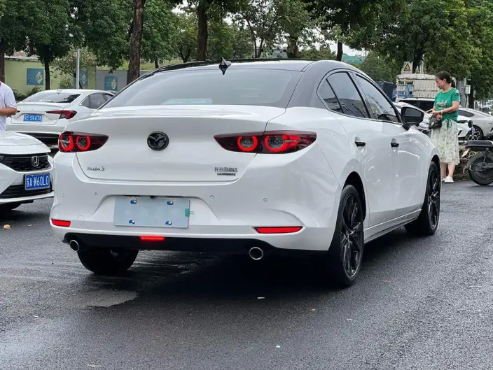 Mazda3 Axela 2023 Model 2.0L Automatic Zhi Shine Edition – фото 6