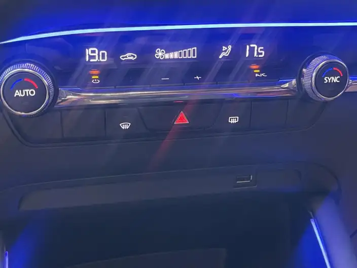Mazda3 Axela 2023 Model 2.0L Automatic Zhi Shine Edition – фото 7
