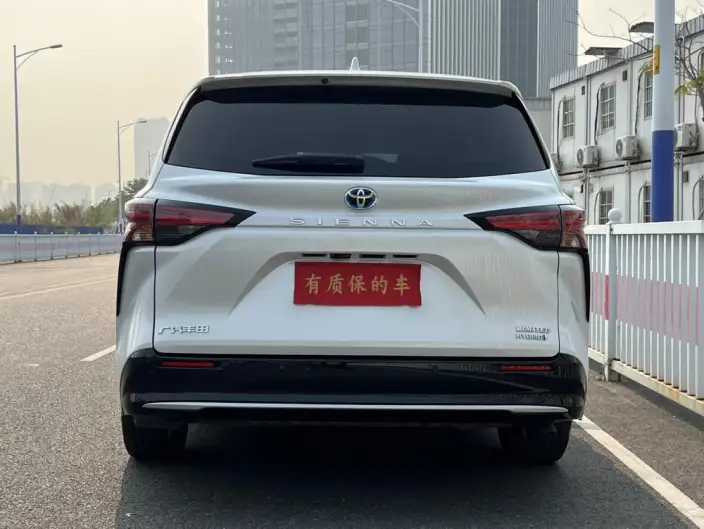 Toyota Sienna 2023 Model Hybrid 2.5L Premium Edition