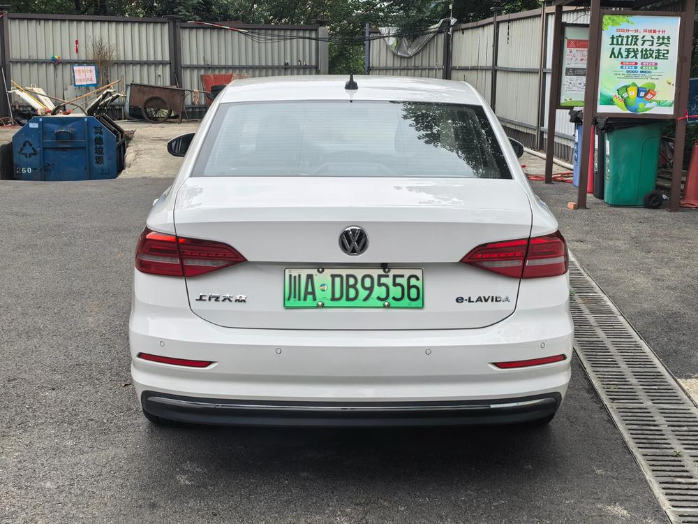 Volkswagen Lavida EV 2019 Premium – фото 5