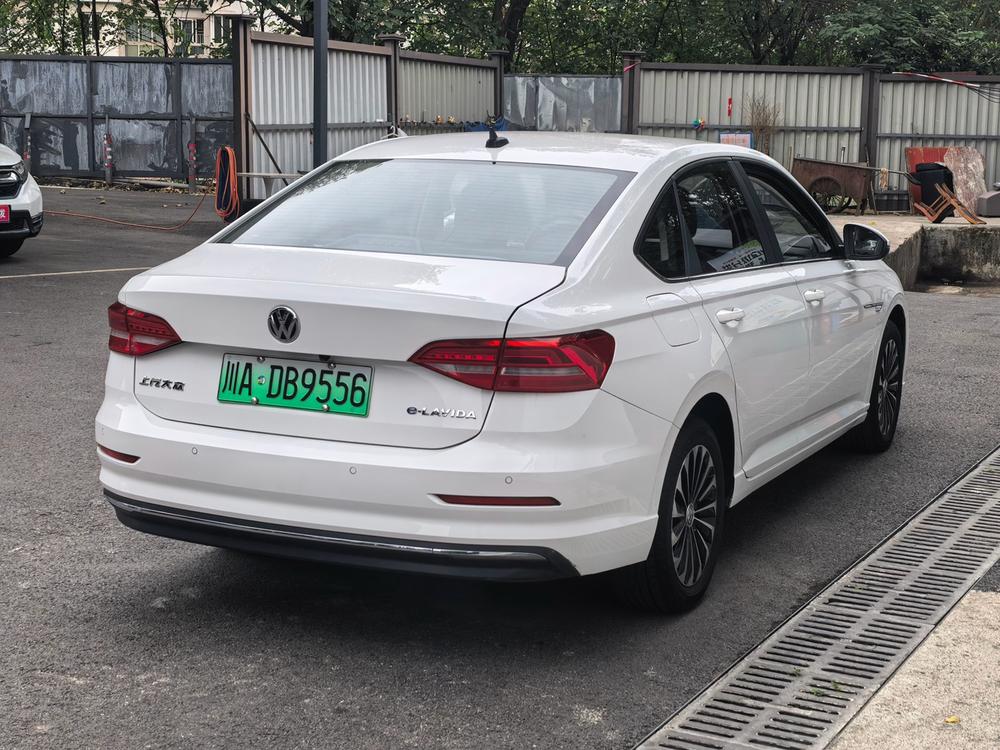 Volkswagen Lavida EV 2019 Premium – фото 6