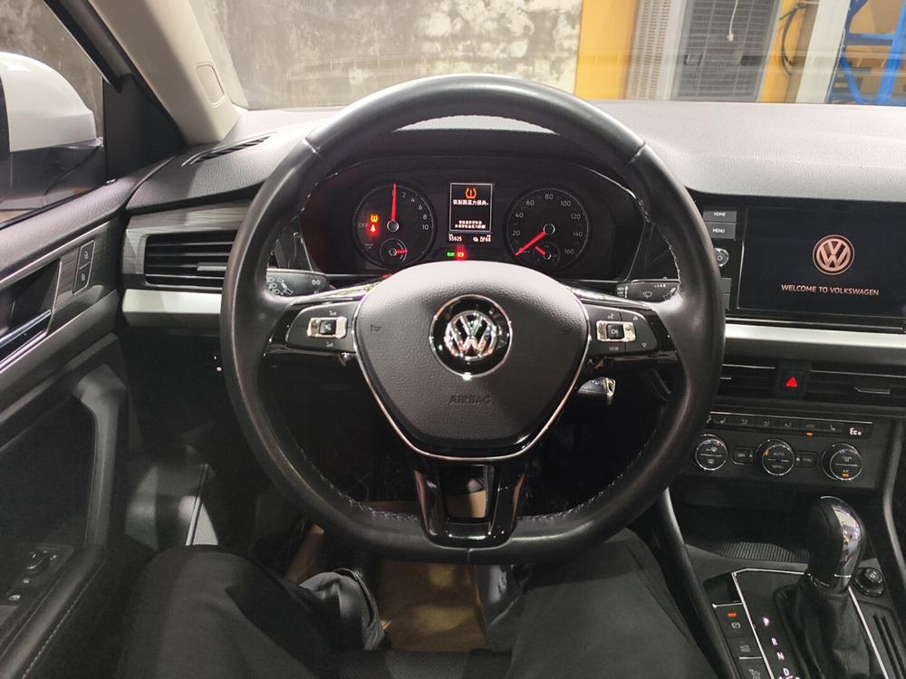 Volkswagen Lavida EV 2019 Premium – фото 8