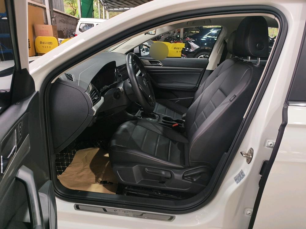 Volkswagen Lavida EV 2019 Premium – фото 10
