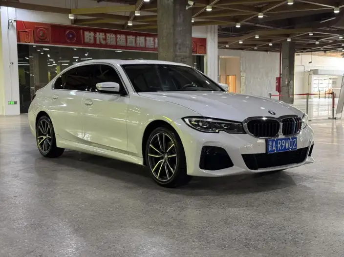 BMW 3 Series 2022 Model 325Li M Sports Set – фото 3
