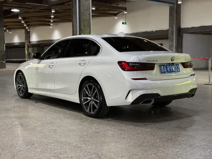 BMW 3 Series 2022 Model 325Li M Sports Set – фото 4