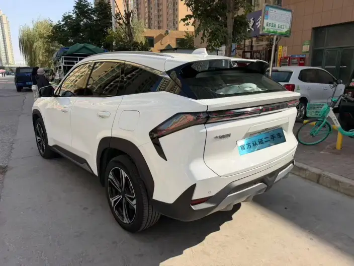 Geely Galaxy L7 2023 Model 1.5T DHT 55km AIR