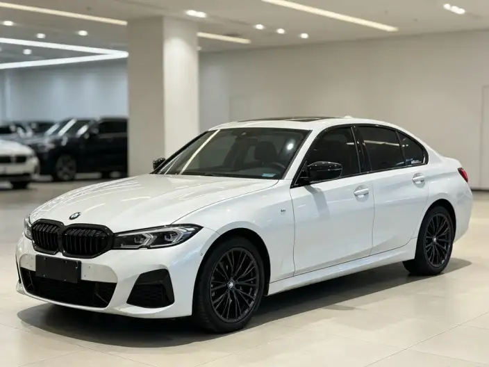 BMW 3 Series 2023 Model 325i M Sports Night Set – фото 1