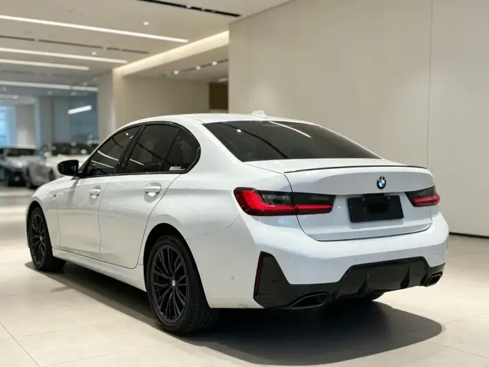 BMW 3 Series 2023 Model 325i M Sports Night Set – фото 3
