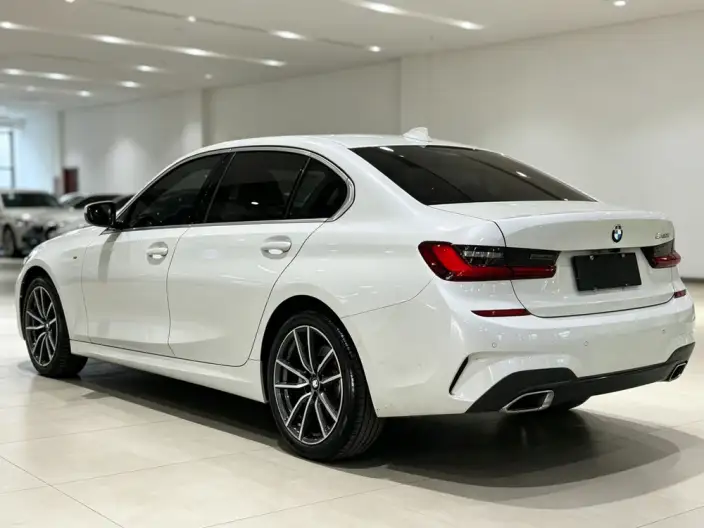 BMW 3 Series 2022 Model 325Li M Sports Set – фото 3