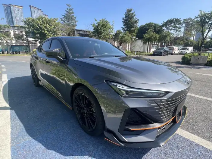 Changan UNI-V 2022 Model 1.5T Sports Edition