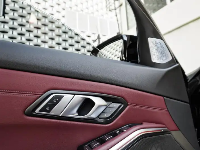 BMW 3 Series 2023 Model 325i M Sports Night Set – фото 7