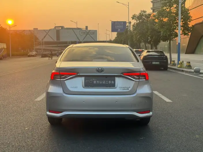 Toyota Corolla 2022 Model Hybrid 1.8L E-CVT Pioneer Edition – фото 6