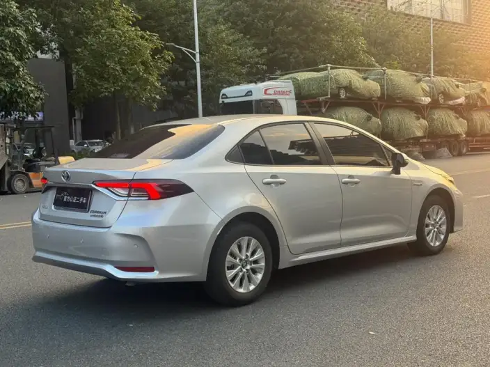Toyota Corolla 2022 Model Hybrid 1.8L E-CVT Pioneer Edition – фото 7