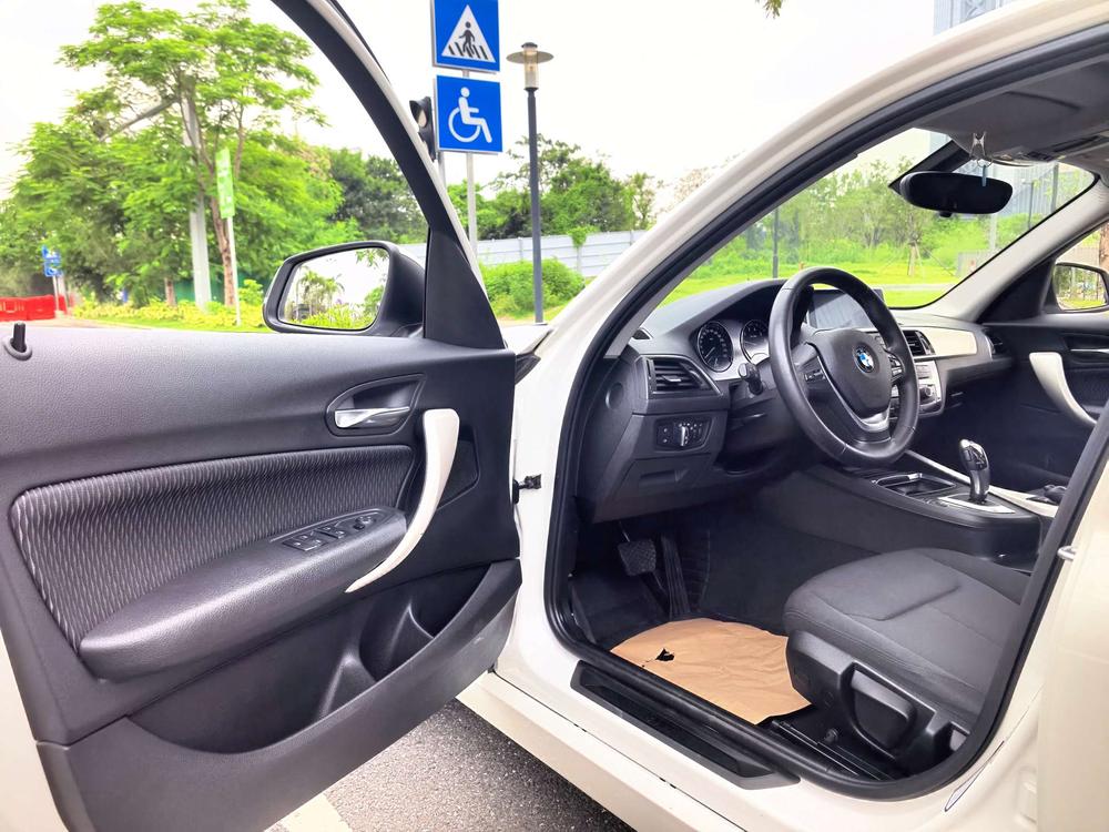 BMW 1 Series Imported Модель 2018 года 118i Leading – фото 9
