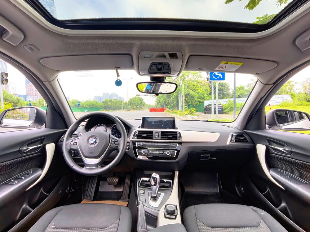 BMW 1 Series Imported Модель 2018 года 118i Leading – фото 10