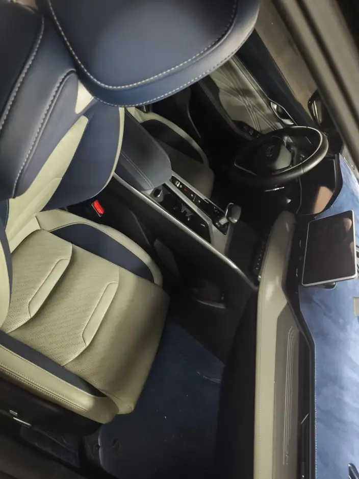 Geely StarRui 2023 Model 2.0T Luxury Model