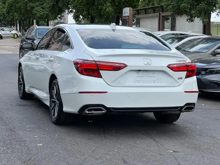 Honda INSPIRE 2022 Model 260TURBO Exquisite Edition