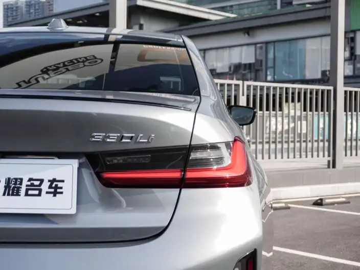 BMW 3 Series 2023 Model 330Li M Sports Night Set – фото 7
