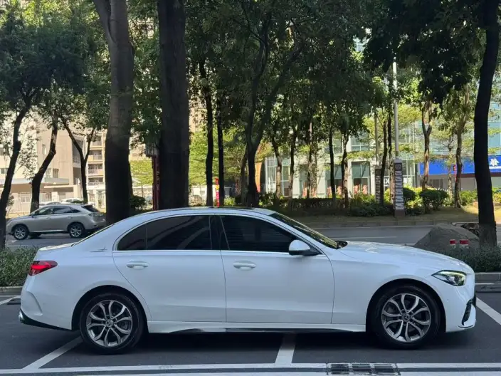 Mercedes-Benz C-Class 2022 Model C 200 L Sports Edition – фото 5