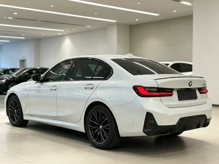 BMW 3 Series 2023 Model 325i M Sports Night Set