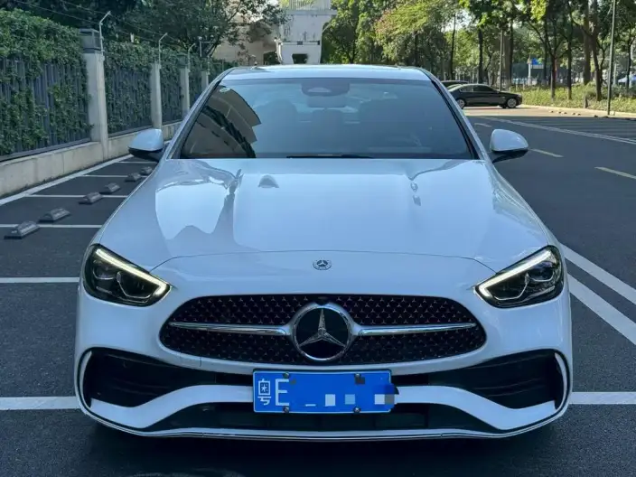 Mercedes-Benz C-Class 2023 Model C 200 L Sports Edition – фото 2