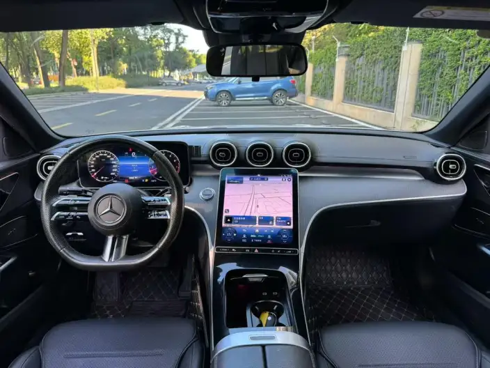Mercedes-Benz C-Class 2023 Model C 200 L Sports Edition – фото 7