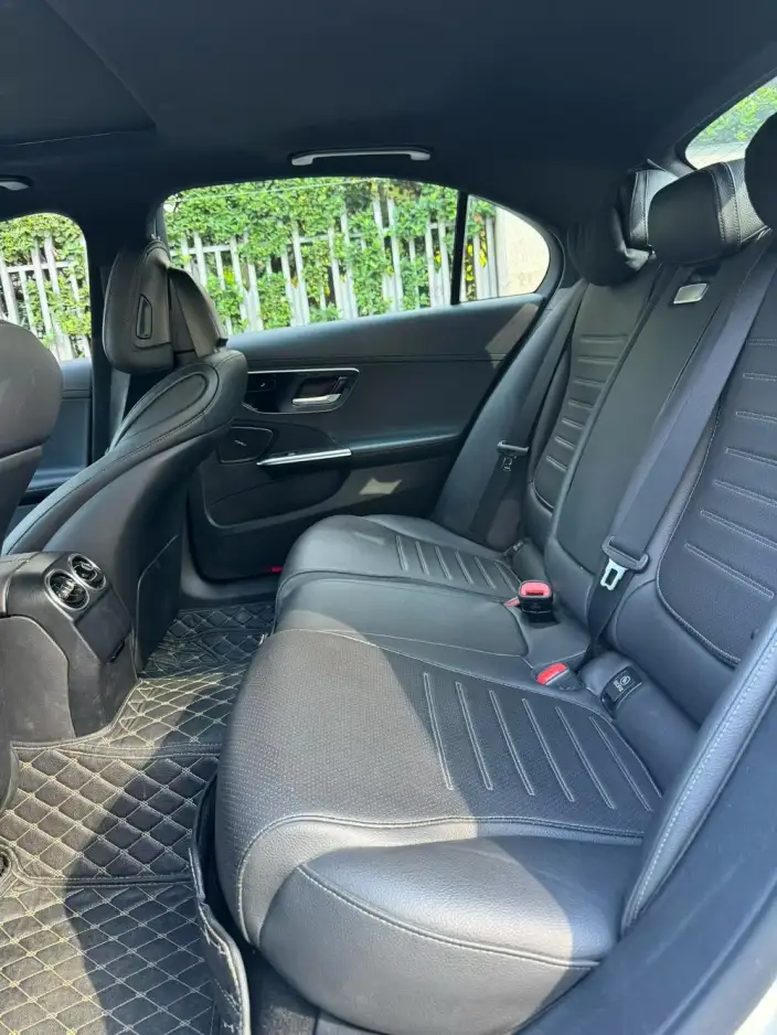 Mercedes-Benz C-Class 2023 Model C 200 L Sports Edition – фото 9