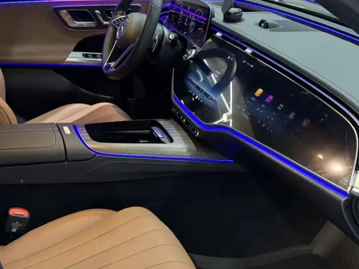 Mercedes-Benz E-Class 2024 Model E 300 L Noble Model sedan – фото 5
