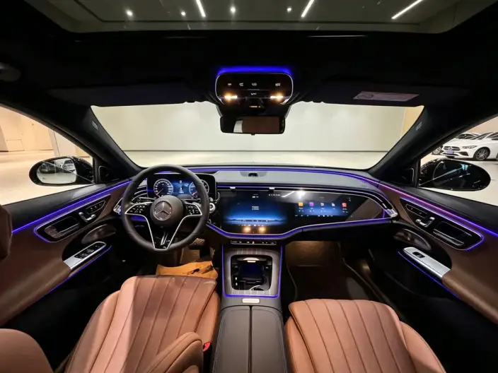 Mercedes-Benz E-Class 2024 Model E 300 L Noble Model sedan – фото 6